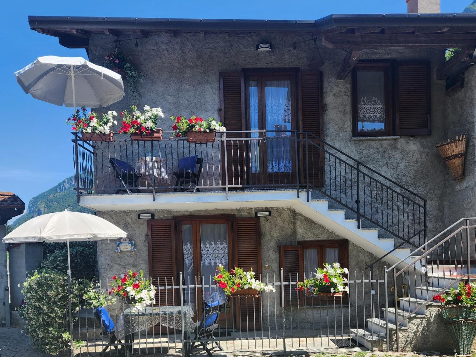 Laura'S Cottage With Lake View, Detached, 5 Kilometers From Varenna Лиерна Екстериор снимка