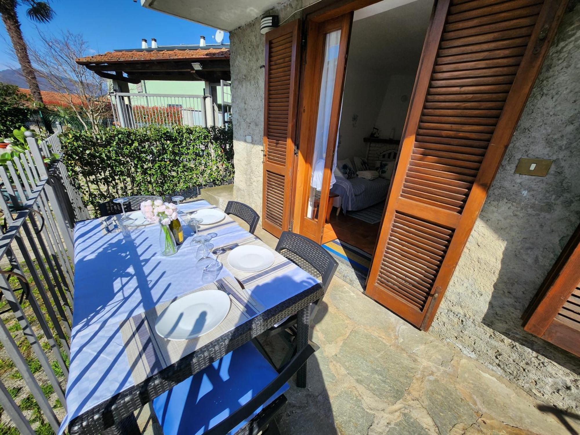 Laura'S Cottage With Lake View, Detached, 5 Kilometers From Varenna Лиерна Екстериор снимка